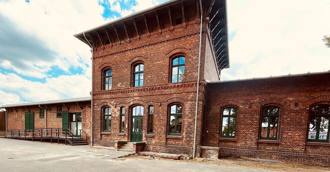 Bahnhof Mehrgnerationenhaus Foto: Nicole Bernfeld