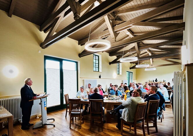 Eroeffnungsfeier des Mehrgenerationenhauses Foto: Nicole Bernfeld