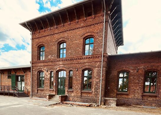 Bahnhof Mehrgnerationenhaus Foto: Nicole Bernfeld