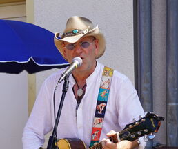 Der Gitarrist Torsten Tess
