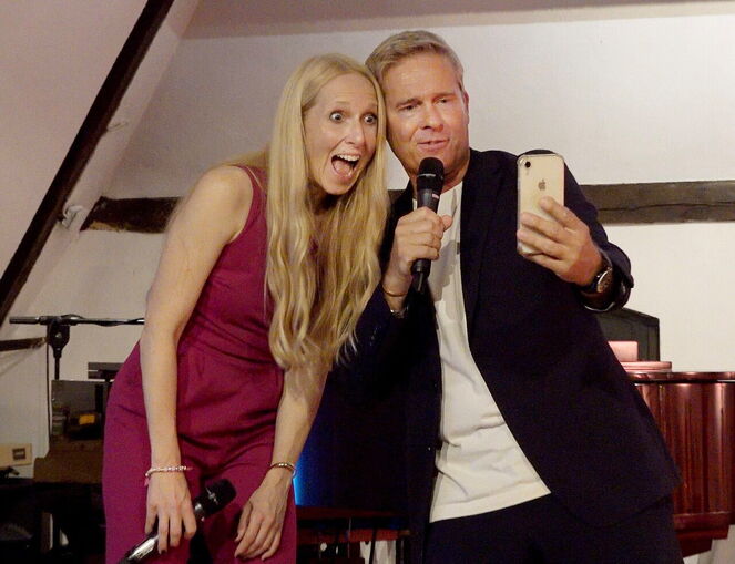 Bild mit Hinnerk Baumgarten und Kat Wulff