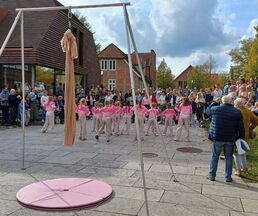 Dance BeatZ vor dem Kloster