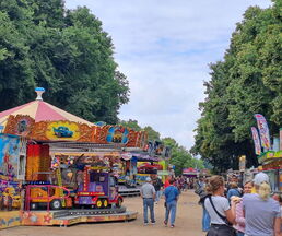 Jahrmarkt auf dem Neptunfest 2025